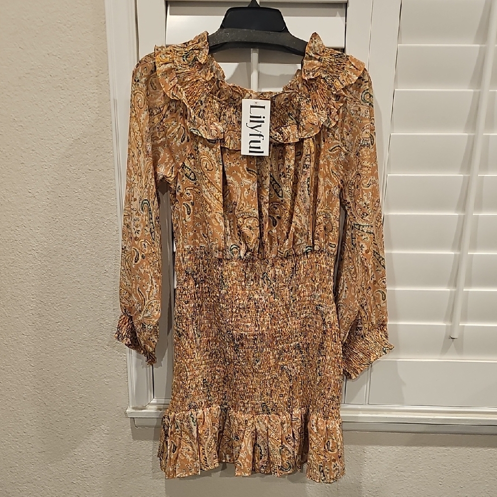 Lily Women's Long Sleeve Paisley Dress - Tan